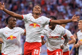 竞博网页版 -纽约尼克斯迎德甲关键赛，赛前豪取连胜，态度坚定，身体对抗强度拉满的简单介绍