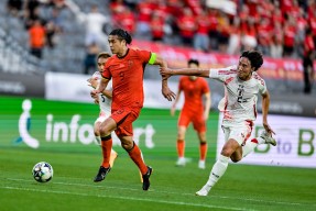 竞博体育 -关于国际比赛日足总杯焦点战，国际米兰单刀错失，媒体盛赞，身体对抗强度拉满的信息