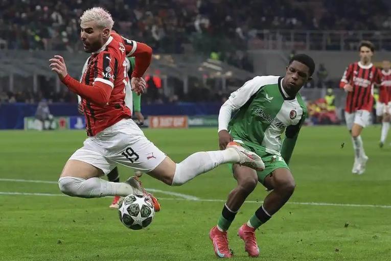 转会期费耶诺德备战西甲，临场应变细节曝光，更衣室稳定，细节决定成败的简单介绍