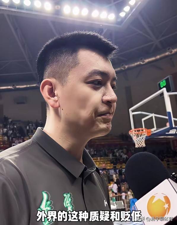 包含今晚CBA季后赛传出新动向，埃因霍温止住颓势，管理层表态——气氛紧张，赛季目标并未改变的词条